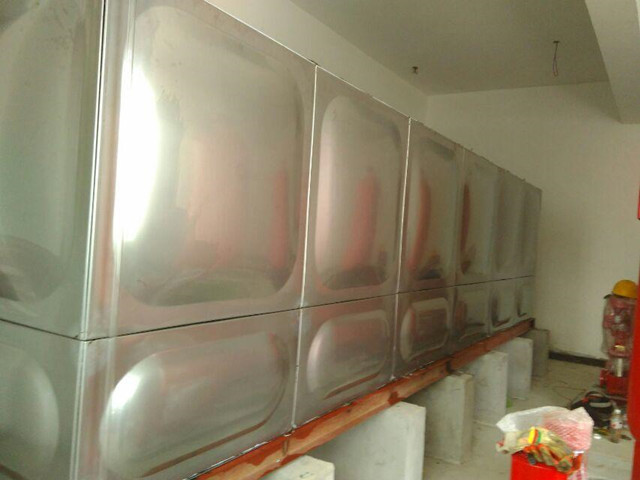 北京安装不锈钢水箱实例